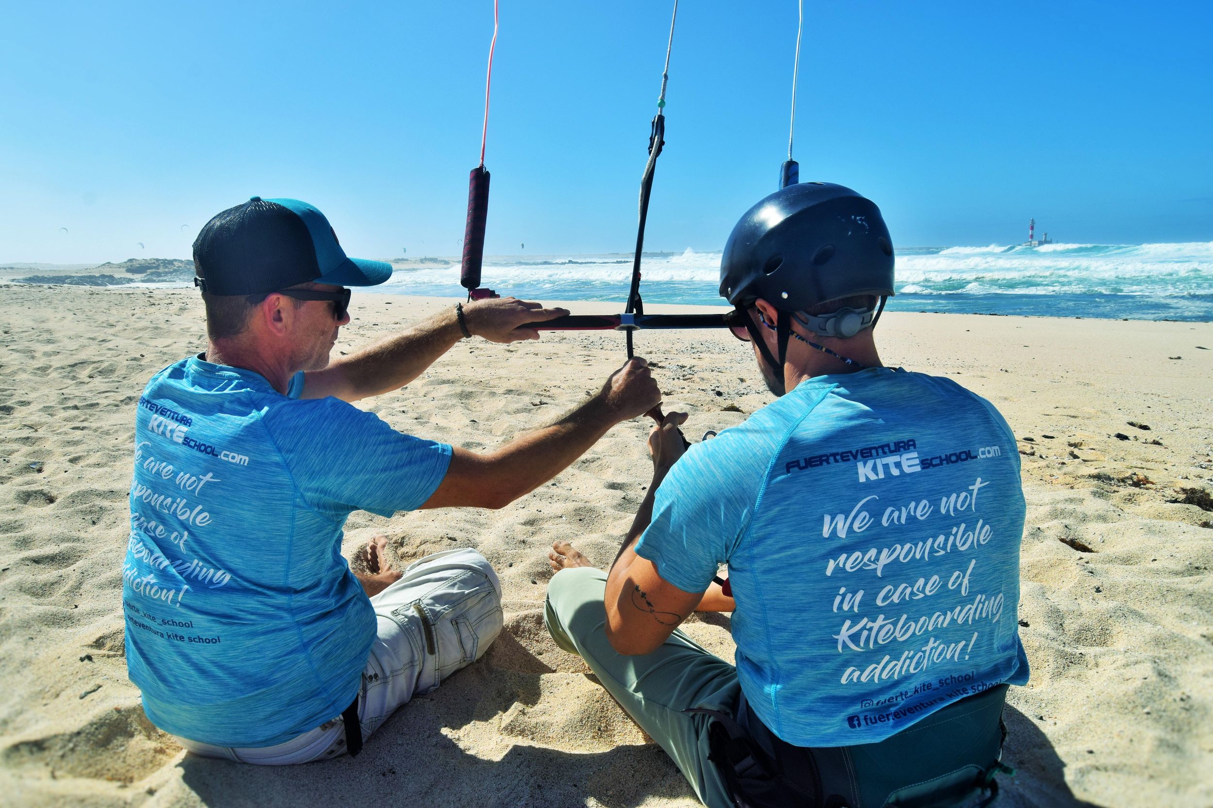 Corralejo: KITESURF-ANFÄNGERKURSE. Halbprivate Gruppen