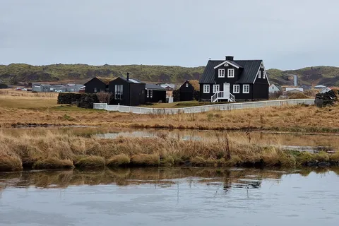 Reykjavik: Snaefellsnes Peninsula private tour with local