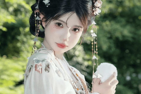 Shanghai: Hanfu Dress-up Photoshoot Experience Premium Photoshoot
