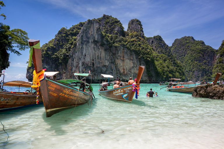 Phi Phi halvdag eller heldag med Longtail till Maya och BambooHalvdag med Longtail till Maya Bay