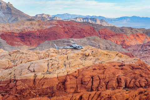 Las Vegas: Red Rock Canyon and Vegas Strip Helicopter TourPremium Red Rock Canyon and Las Vegas Helicopter Tour