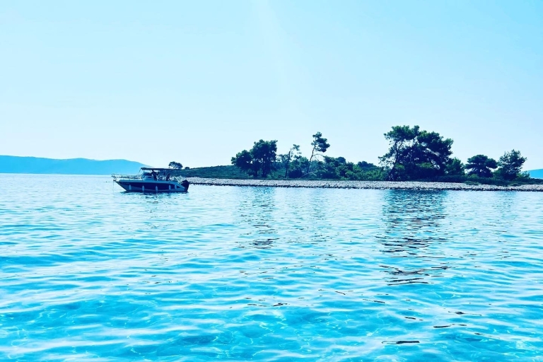 Private Half-Day Tour from Split - Šolta,Blue lagoon half-day From Split to Šolta,Blue lagoon & Panoramic Trogir