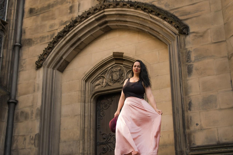 Edinburgh Photo Tour: Professional Photoshoot 2 Hour Complete Edinburgh Photoshoot (with video + B&W set)