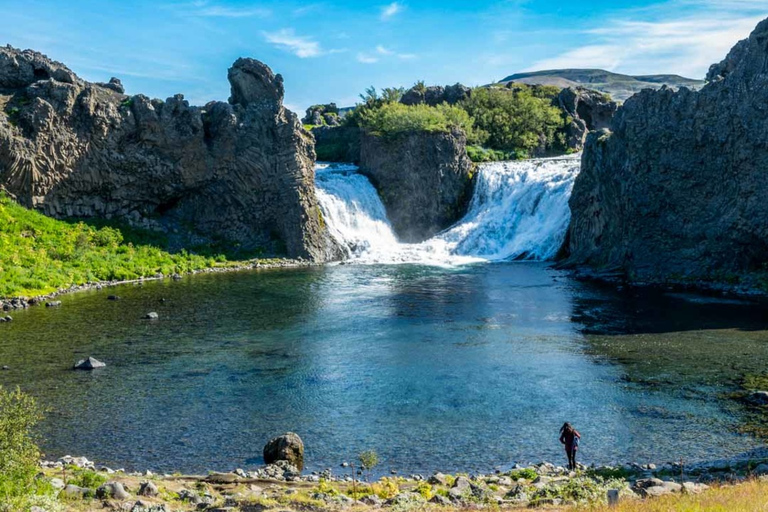 Desde Reikiavik: tour de senderismo y aguas termales por Landmannalaugar