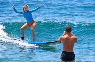 Uluwatu: Anfänger- und Fortgeschrittenen-Surfkurs mit Ausrüstung