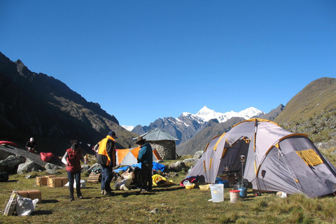 Huaraz: 8-dagars Alpamayo vandringsexpedition