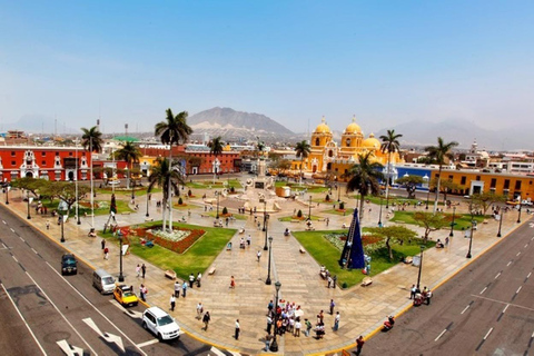 City Tour Trujillo : Panoramic Bus