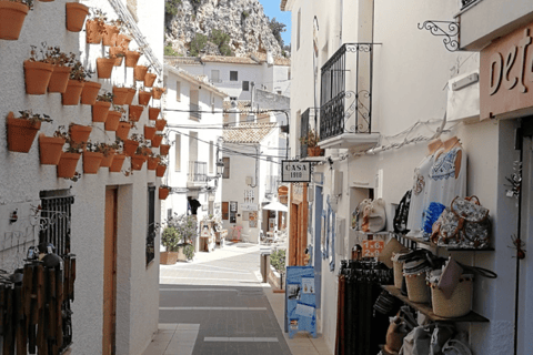 De Jávea à Guadalest et aux chutes d&#039;eau d&#039;AlgarPrise en charge depuis : Port de Jávea