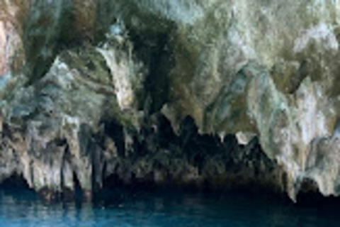 Salam cave aquarim, praia de Mtende e a rocha