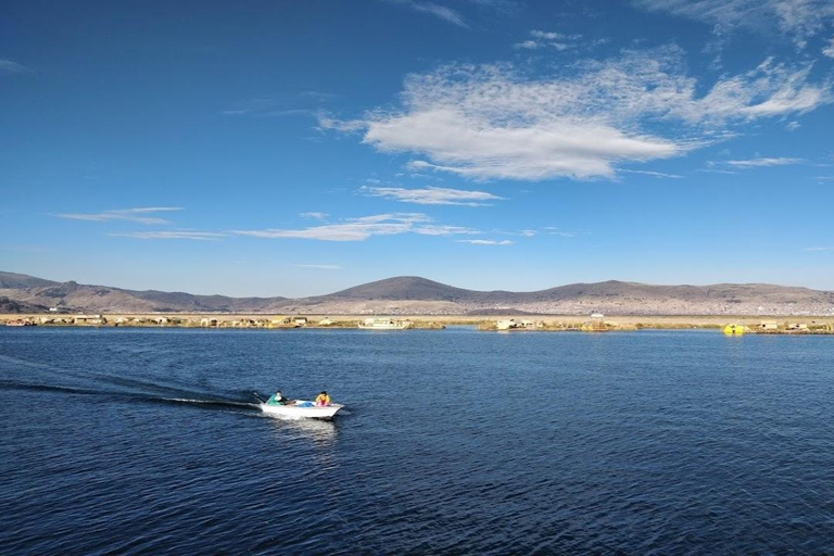 Puno: Half Day Floating Islands of the Uros + Spanish/English Tour Guide