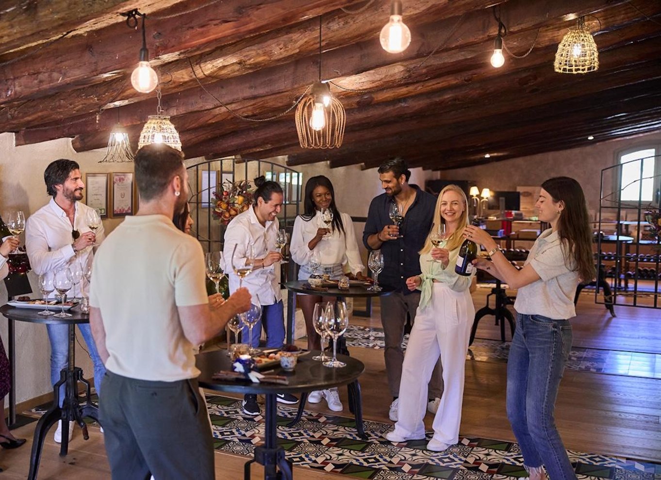 Fra Barcelona: Penedés Vineyards Tour med 4WD med vin og cava