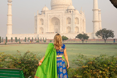 Agra: Taj Mahal Skip-the-Line Entry Ticket