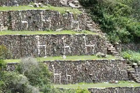 Cusco: CHOQUEQUIRAO TREK 5 DIAS/4 NOITES
