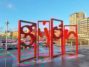 Visita guiada a Gijón y La Laboral desde Oviedo