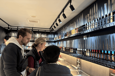 Tokyo: Tsukiji Outer Market & Honganji Temple Walking Tour