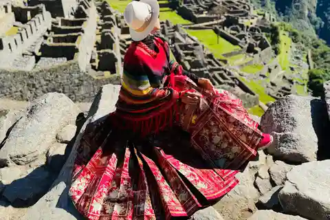Machu Picchu: Private Tour with Guide and Tickets