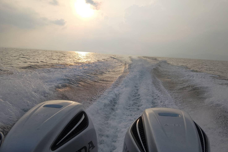 Koh Lanta: L&#039;odissea in motoscafo di Tin verso l&#039;Isola di Bambù e oltre