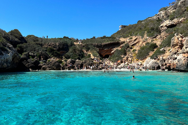 Private Tour to Calo des Moro by Boat Private boat tour to Cala des Moro