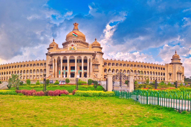 Traslado VIP al aeropuerto de Bangalore: Comodidad y convenienciaTraslado al aeropuerto sin esfuerzo: Del Aeropuerto De Bangalore A La Ciudad