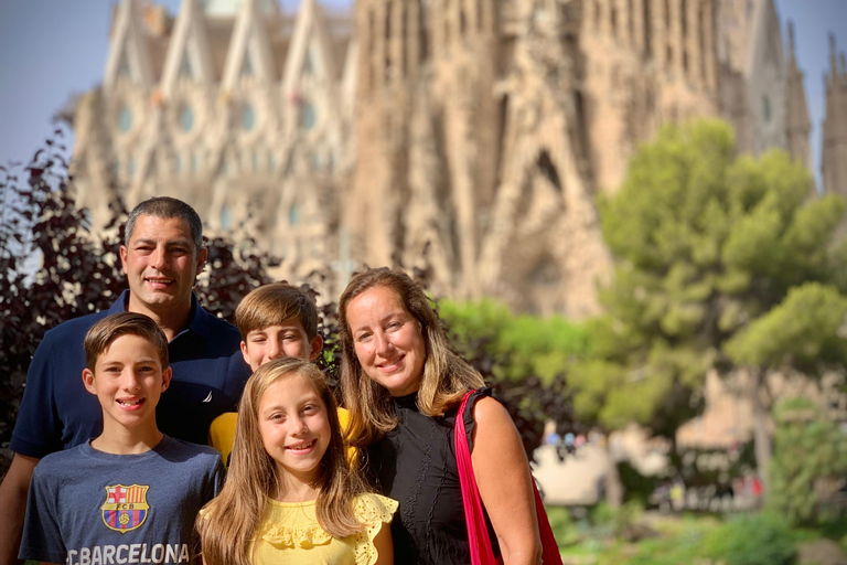 Barcelona: prywatne zajęcia z fotografii telefonicznej – park i stare miastoBarcelona: Prywatne zajęcia z fotografii telefonicznej – park i stare miasto