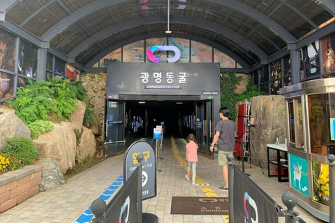 From Seoul: Gwangmyeong Cave Private Tour with Hotel Pickup