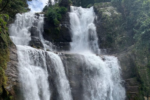 Kandy: Nuwara-Eliya Trip with Driver-Guide & Scenic Stops