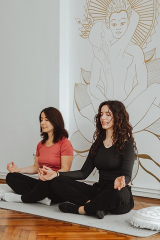 Mallorca: Massage, Yoga and Energy Healing Experience
