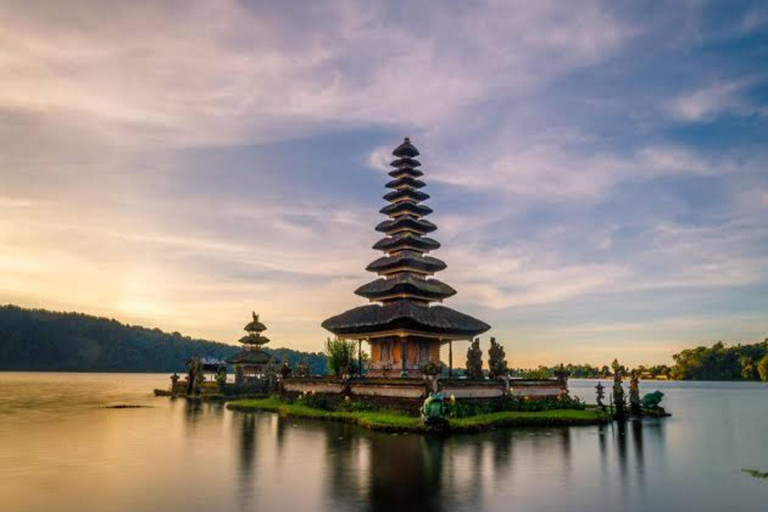 Bali : Jatiluwih, Bratan, porte iconique, visite du temple de Tanah LotVisite sans frais d&#039;entrée