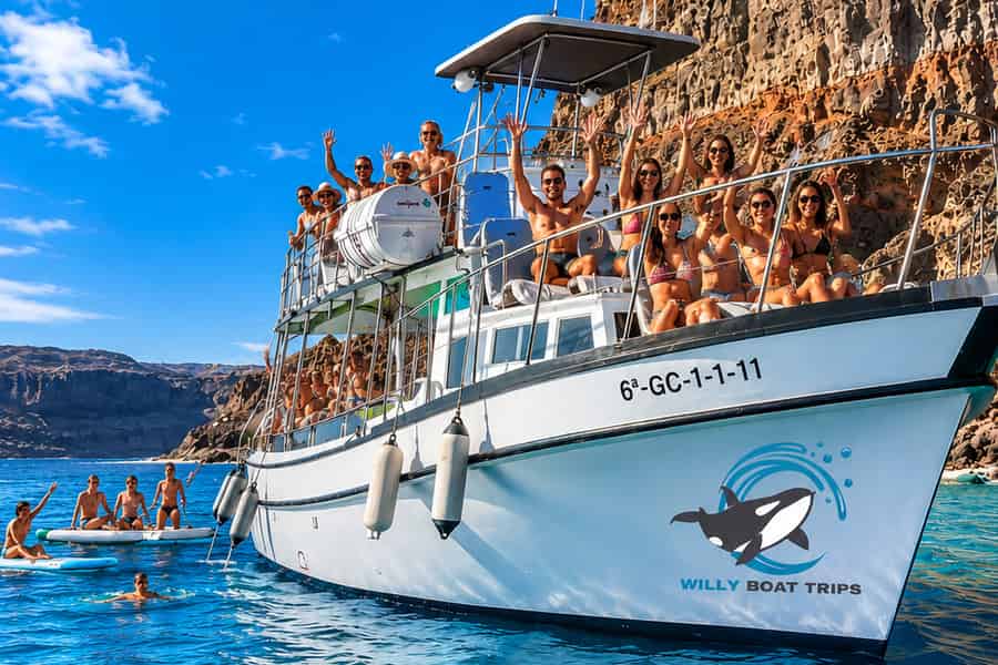 Puerto Rico, Gran Canaria: Bootsausflug, Getränke, Essen, Paddle-Surf, Schnorcheln. Foto: GetYourGuide Puerto Rico, Gran Canaria: Bootsausflug, Getränke, Essen, Paddle-Surf, Schnorcheln. Foto: GetYourGuide