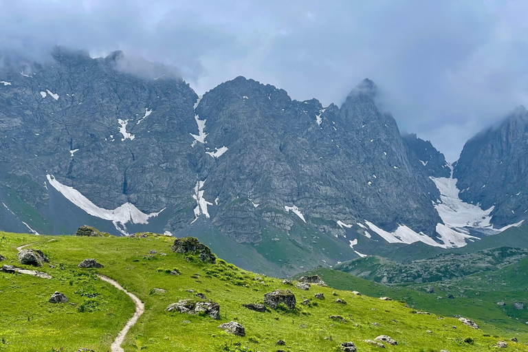 Tbilisi: Abudelauri Lakes Guided Hike with 4x4 Transfer