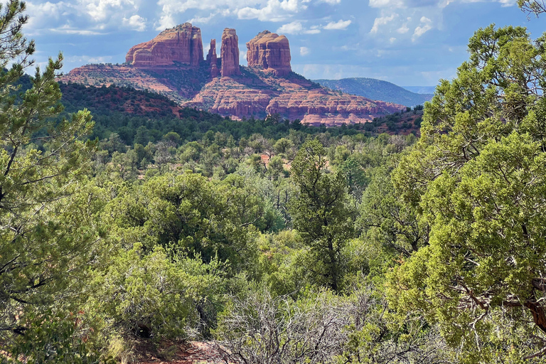 Bell Rock Hike: Vortex, Views & Spiritual History of Sedona