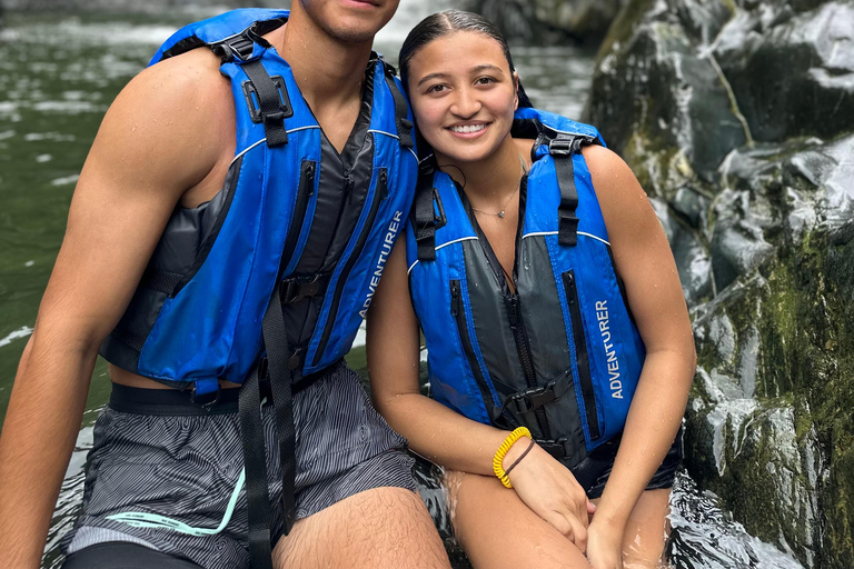 San Juan : Aventure sur le toboggan aquatique d'El Yunque avec transport
