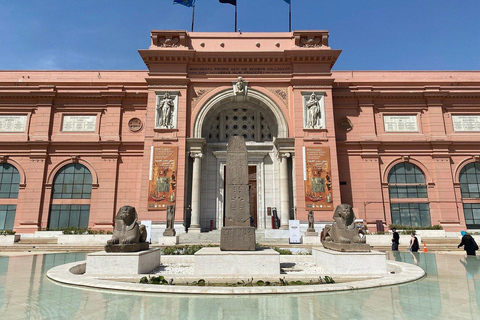 Hurghada: Viagem de um dia ao Cairo de avião, pirâmides, esfinge e museuEntrada para as Pirâmides de Gizé, a Esfinge e o Grande Museu Egípcio