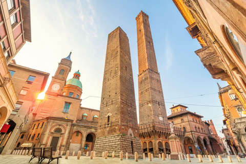 Bologna: Guided Small-Group Tour Bologna: a guided tour for a small group