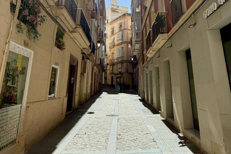 Cadiz: Guided Old Town Tour Cadiz: Guided Old Town Walking Tour