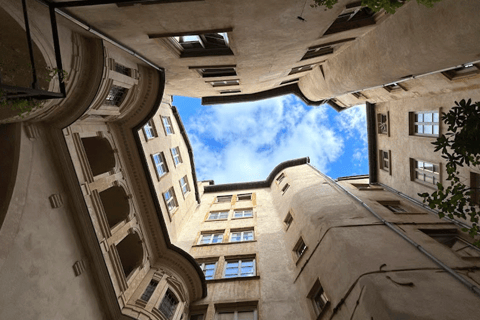 Lyon: Immersive exploration in Old Town with a Local Artist