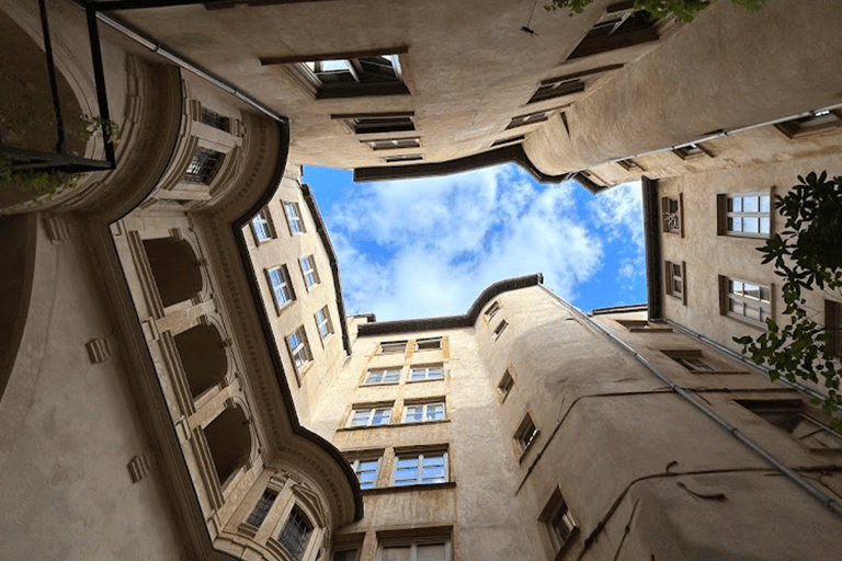 Lyon: Immersive exploration in Old Town with a Local Artist