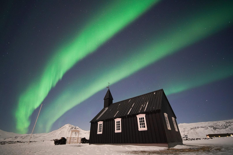 AURORA BOREAL Tour mit professionellem Foto ab ReykjavikAURORA BOREAL Nachttour ab Reykjavik