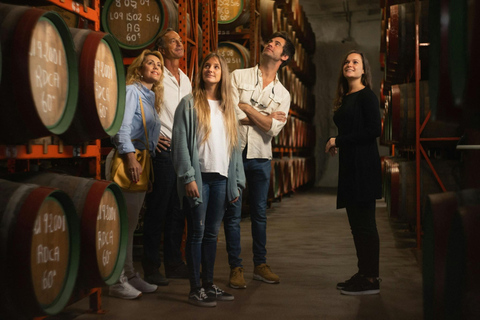 Grande Canarie : visite culinaire, distillerie et déjeunerGrande Canarie : visite culinaire avec visite de la distillerie et déjeuner