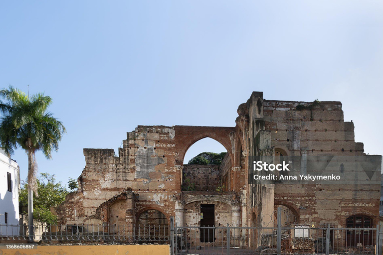 Excursion de Punta Cana à Saint-Domingue : Histoire et culture en une journéePunta Cana : Excursion : Santo Domingo avec déjeuner