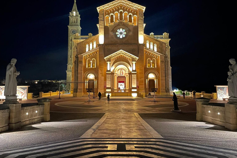 Gozo: Private Full-Day Customizable Tour with Driver & Van