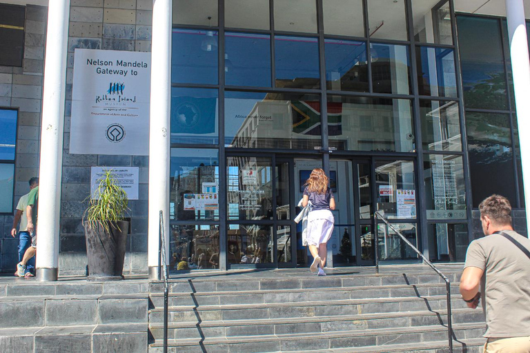 Cape Town: Robben Island Museum including ferry ticket