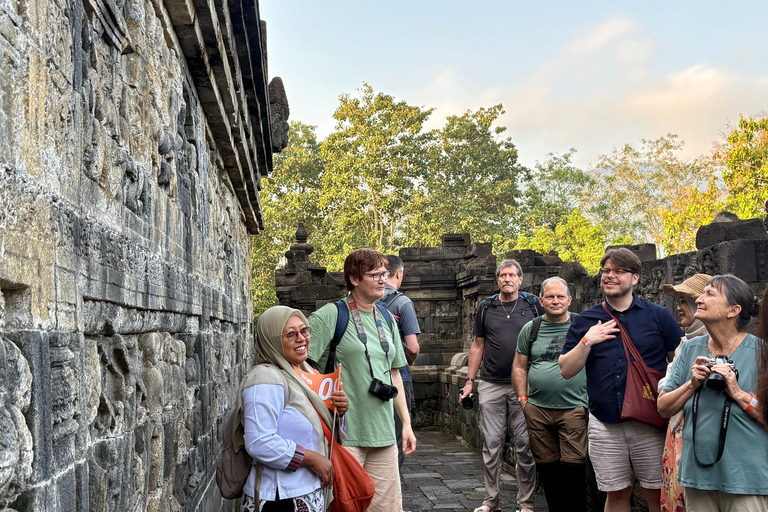 Yogyakarta: Borobudur & Prambanan Temple Tour & Transfer Shared Borobudur & Prambanan Temple Tour with Transport