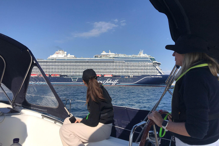 Palma de Mallorca: Private Yacht Charter with Drinks