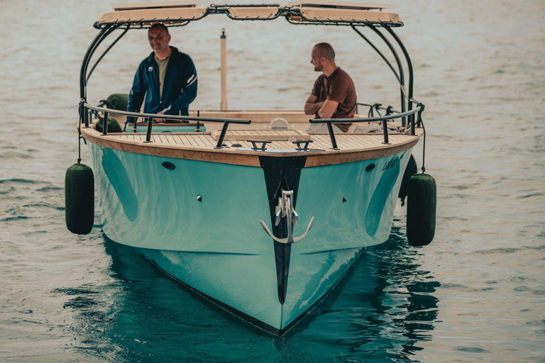 Budva: Panoramic Boat Tour with Snorkeling Budva: Panoramic Boat Tour