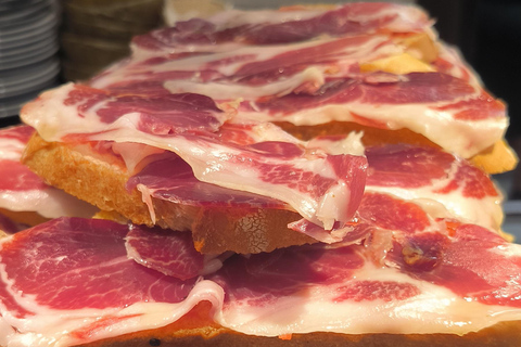 جولة عشاق الطعام في بامبلونا لأفضل البينثوس!جولة عشاق الطعام في بامبلونا لأفضل البينتكسوس!