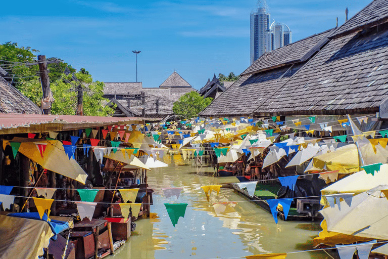 Pattaya Floating Market Ticket Admission Ticket + One-Way Rowing Boat