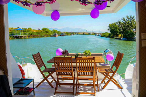 Antalya: Private Yacht Charter with Optional Gourmet Meal 4- Boat Trip with Gourmet Meal and Transfer