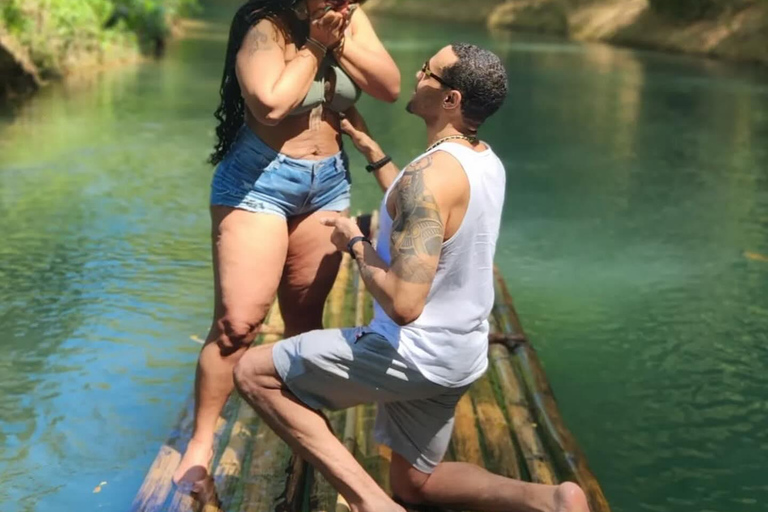 法尔茅斯：玛莎布雷河漂流体验