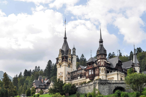 TURISTIM TOGETHER (Peleș Castle, Bran Castle, Brașov) Peles Castle, Bran Castle, Brasov